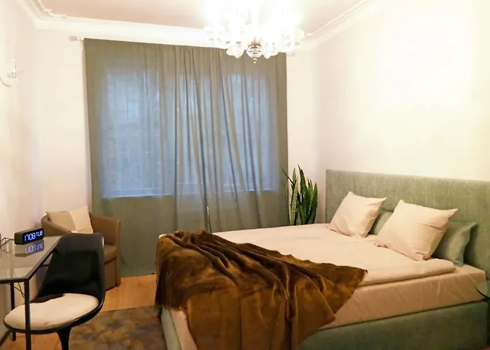 Dom Knipituga * Sofía